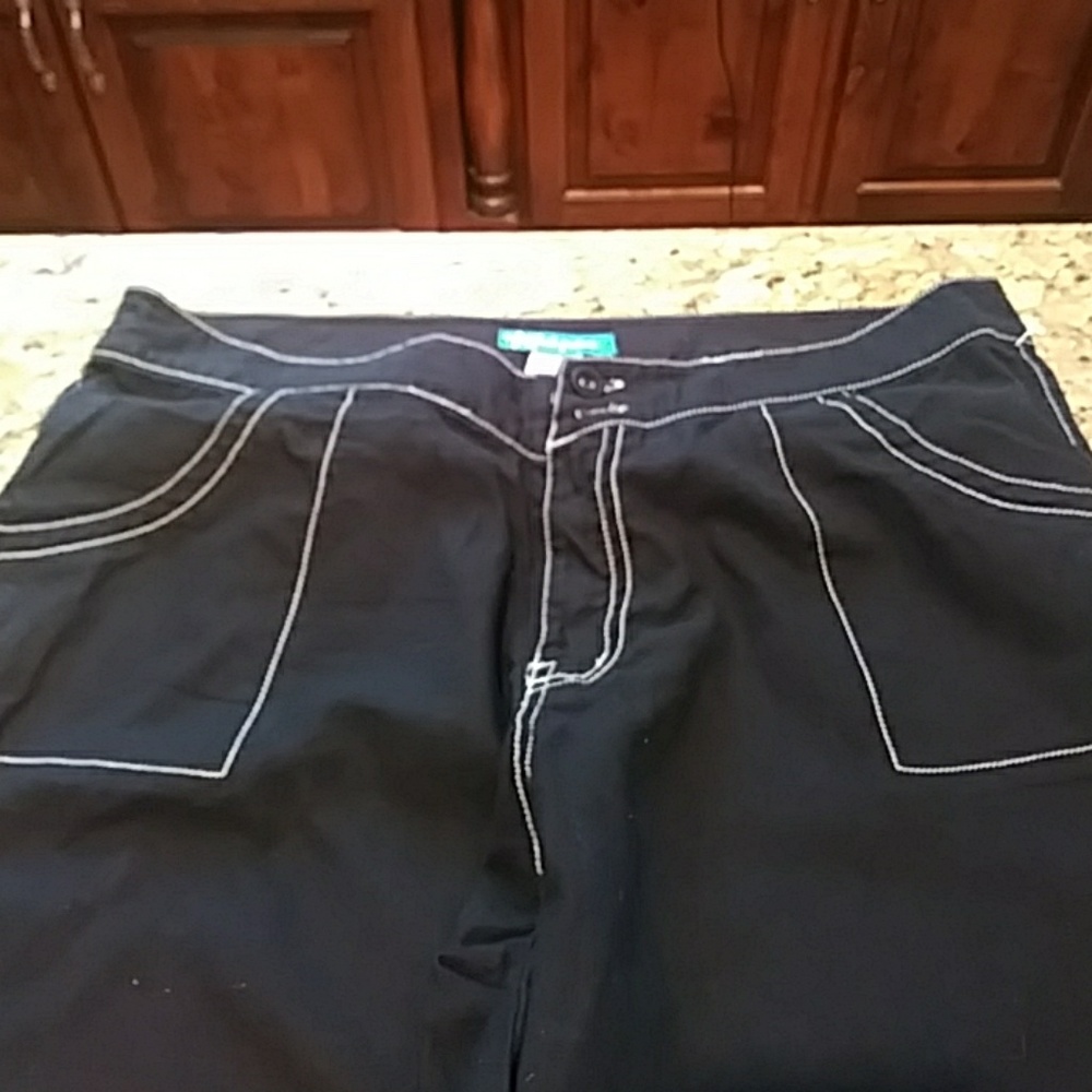 Cute Navy boardwalk pants with side slit at bottom